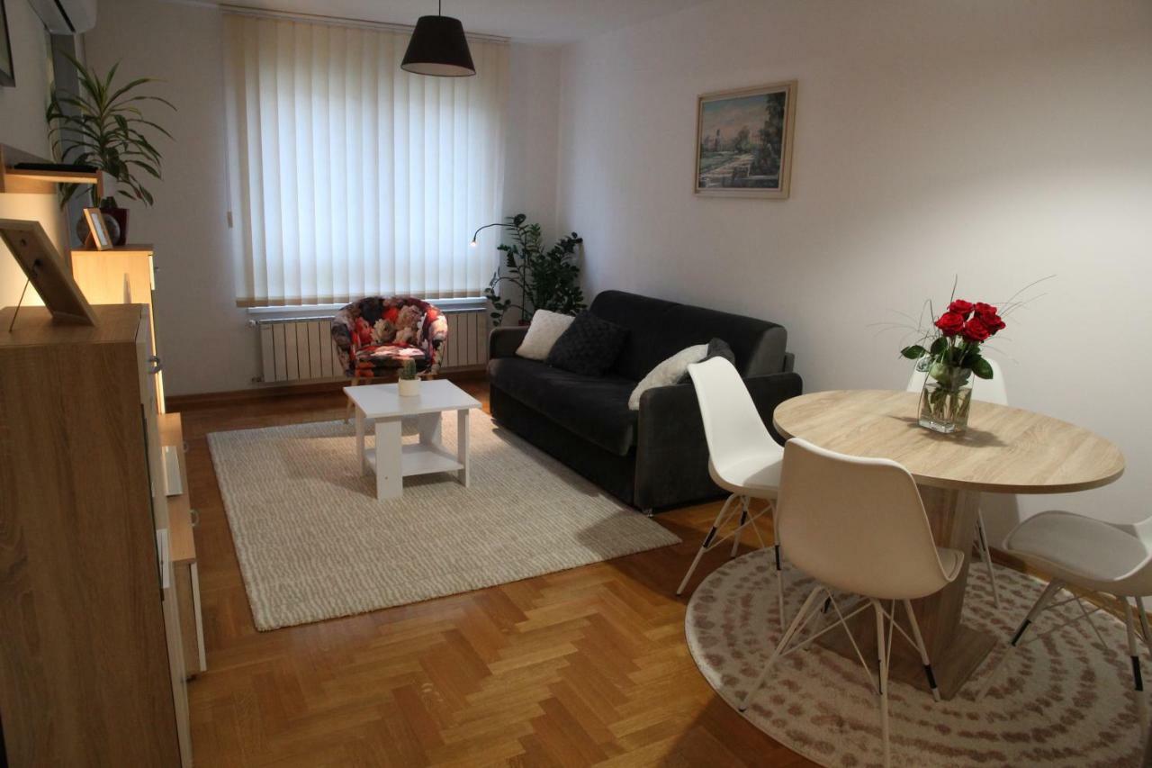 Vana Apartment Zagreb Extérieur photo