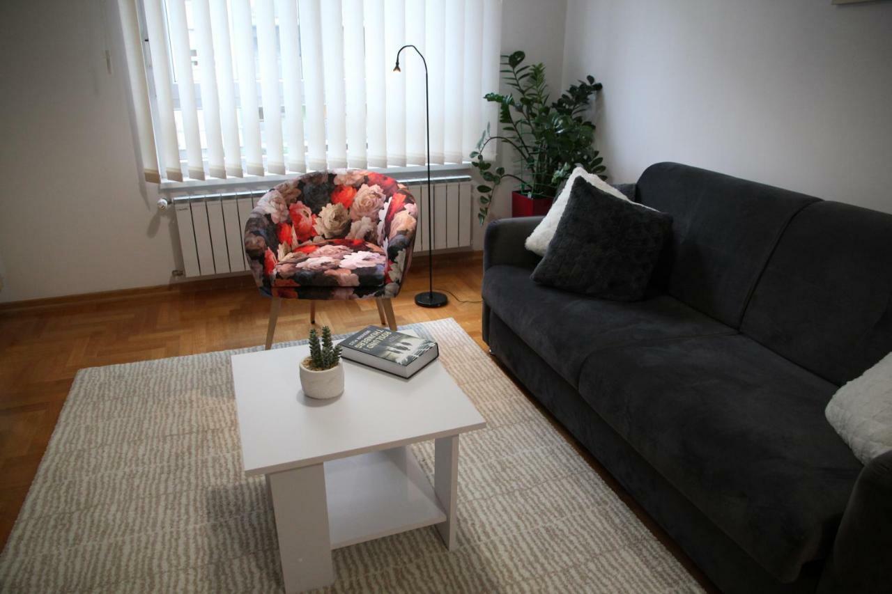 Vana Apartment Zagreb Extérieur photo